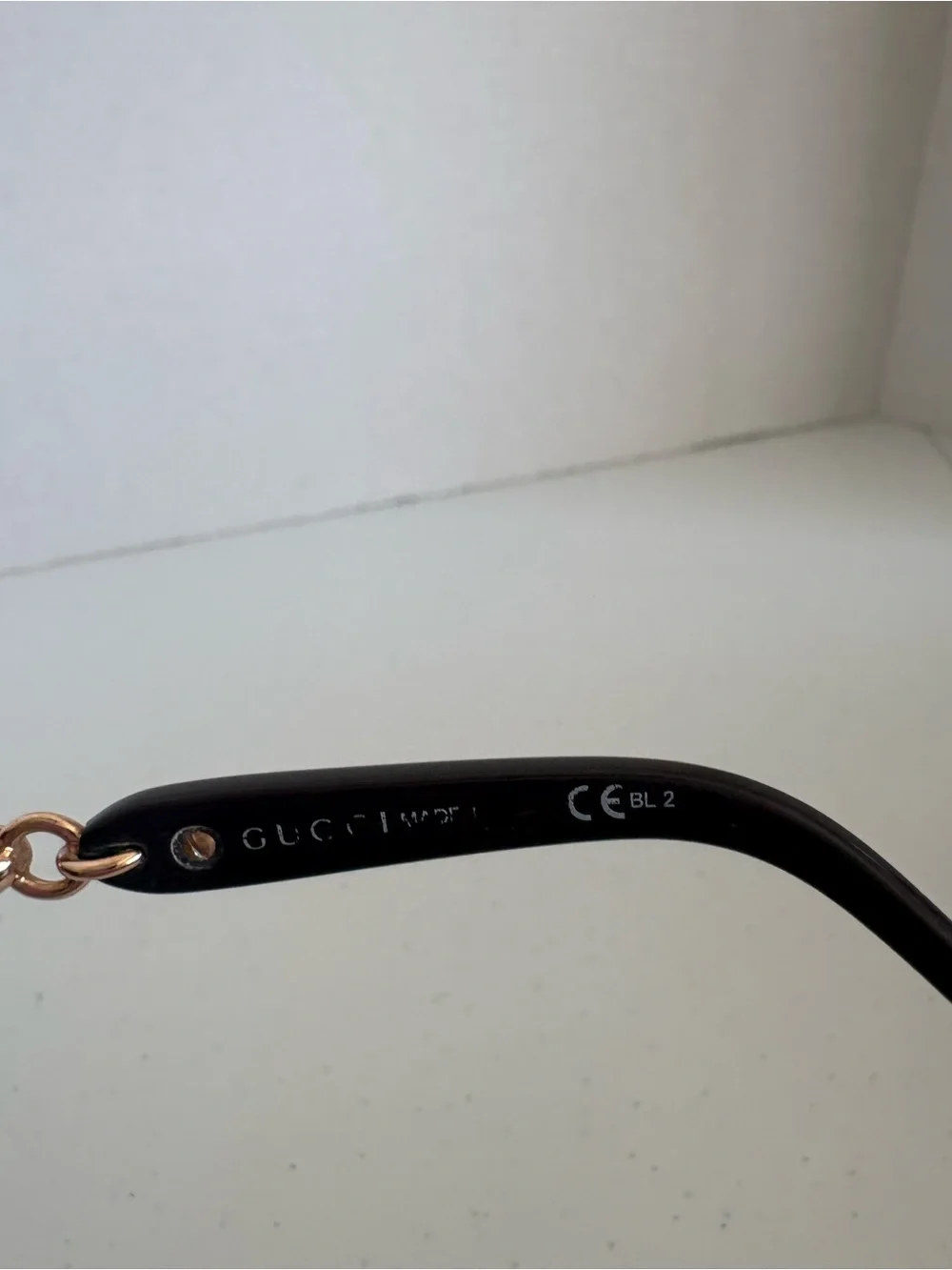 Gucci Men’s Gold Frame Brown Lens Sunglasses with Chain-Link Temples